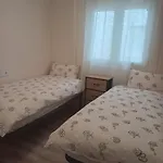 Stylish With Communal Pool Apartman *